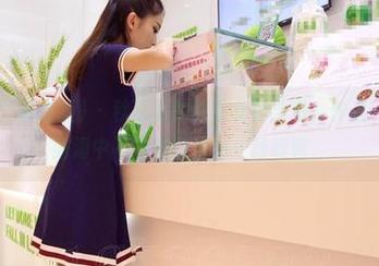 AISS爱丝(黄金版) – 秋日里的索菲女神全集，作品一览无余，脑海中不自觉浮现出一丝暖意。