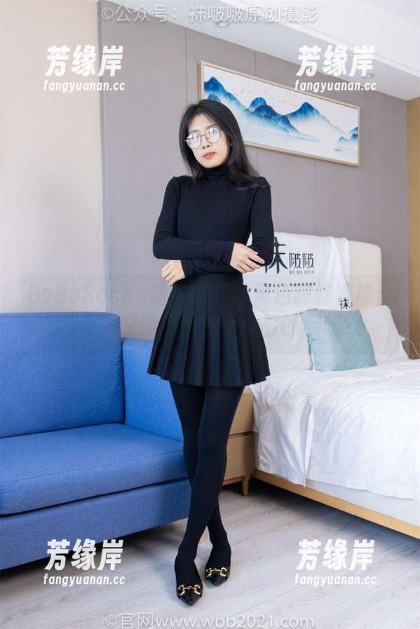 BoBoSocks袜啵啵-小甜豆 BoBoSocks袜啵啵 - 厚黑色踩脚裤袜合集,谁又能拒绝看小甜豆的腿呢?