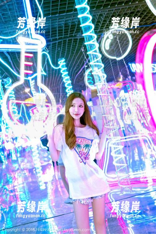 Feilin嗲囡囡-模特YOYO Feilin嗲囡囡 - 模特YOYO的长腿,你以为只是在走秀?私房图包里藏的,是浮光掠影。