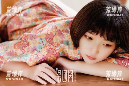 GIRLT果团网 - 随意一瞥，小九九女仆的照片竟然能这么带感