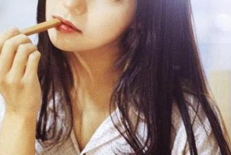 GIRLT果团网 – 这个夏天，甜Abby的短裤合集—免费写真等着大家来撩。