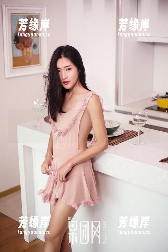 GIRLT果团网 - 陈雅漫的红裙在线，资源就得如此简约却不简单，你说是不是？