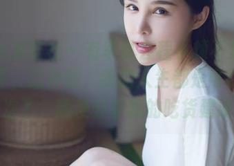 IMiss爱蜜社 – 有幸体会程小烦不烦的美腿写真，这种腿，我的人生都是可以重启几次了，顺便分享我的吃货建议！