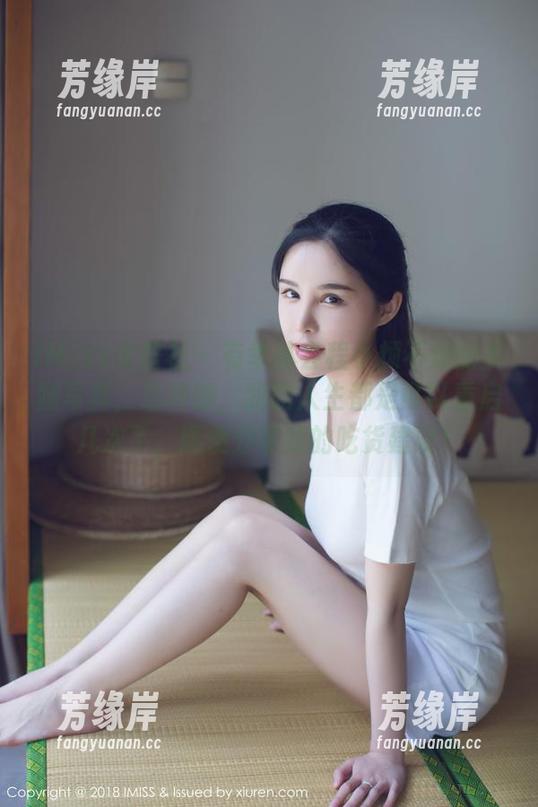 IMiss爱蜜社 - 有幸体会程小烦不烦的美腿写真，这种腿，我的人生都是可以重启几次了，顺便分享我的吃货建议！