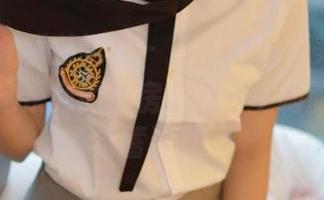 MFStar模范学院 – 别光顾着赞美，看看慕羽茜这系列的私房原图——制服搭配的含蓄诱惑。