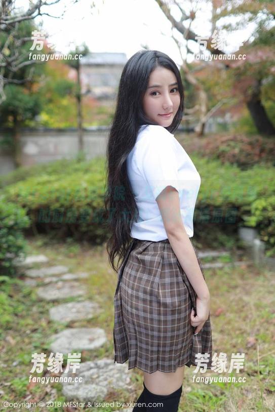 MFStar模范学院-艾莉Evelyn MFStar模范学院 - 艾莉Evelyn把简单的厨房变成了大片!统计高清原图