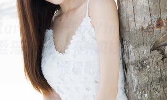 MiStar魅妍社 – FoxYini孟狐狸的美图，灰丝搭配，要说有种微妙的吸引力，也没错吧。