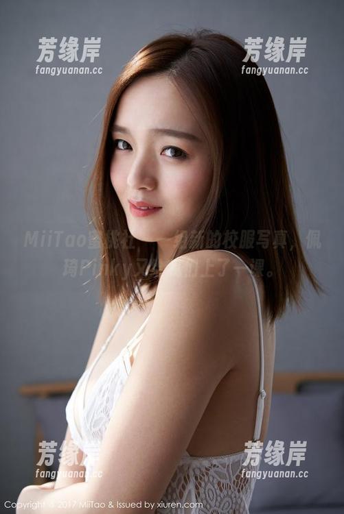 MiiTao蜜桃社-佩琦Pinky MiiTao蜜桃社 - 一组新的校服写真,佩琦Pinky又给我们上了一课。