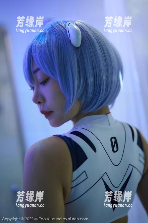 MiiTao蜜桃社 - 木奈奈的户外图集：一会儿是女神，一会儿是野外生存者，混搭有新意！