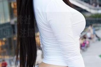 MiiTao蜜桃社 – 私拍时光：露西Lucy的腿长得可以注册为道路标志，图包带个去！