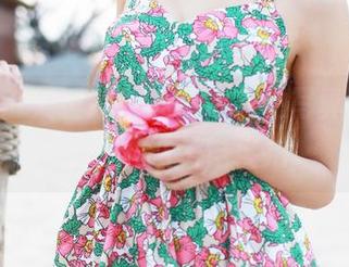 MyGirl美媛馆 – 杨晓青儿的写真：学妹何在，帖子慢半拍