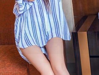 TouTiao头条女神 – 美图、连体衣，余心曼好像偷偷把春天穿上了身！