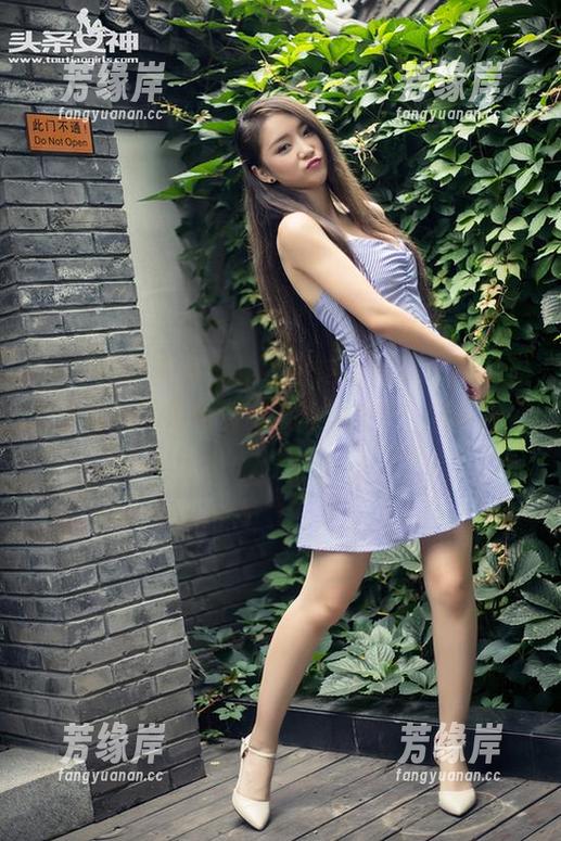 TouTiao头条女神-松果儿 TouTiao头条女神 - 就这组写真,松果儿把空姐的优雅和俏皮都拍到位了,我快被打动了。