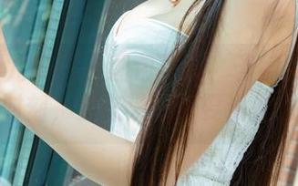 UGirls尤果网 – 图包更新！于梓馨的连衣裙时刻，实在没想好要说什么了