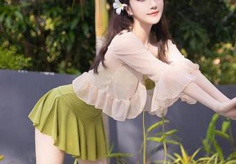 Xiuren秀人网 – Elise谭晓彤图包里的死库水，满有电流，身心难安。