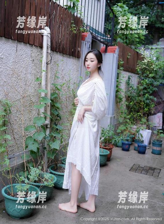 Xiuren秀人网-Wendy智秀 Xiuren秀人网 - Wendy智秀的旅拍集子,更新了一堆美照,抓紧时间瞧瞧吧!