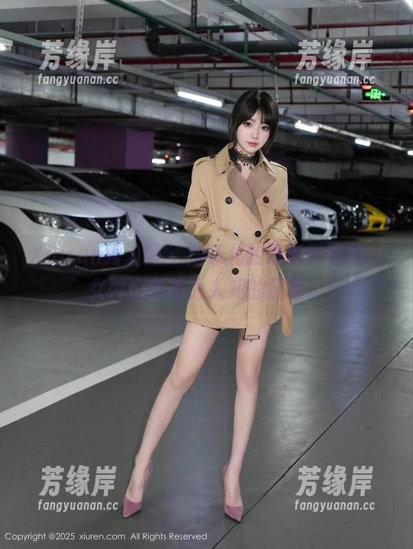 Xiuren秀人网 - 刘钰儿的最新写真集，女神也有不为人知的日常。