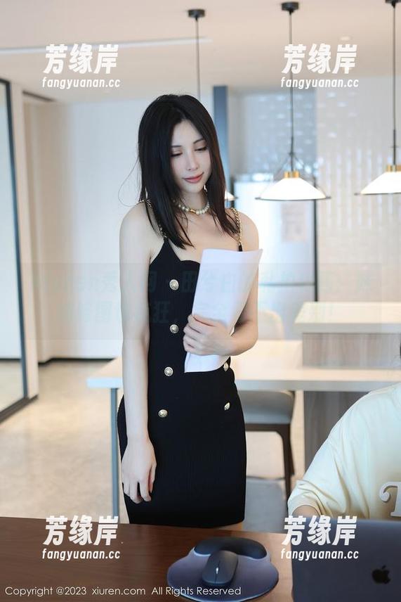 Xiuren秀人网-田兮白 Xiuren秀人网 - 田兮白的私拍秘籍:妹妹修图也疯狂,完全看不出差别!