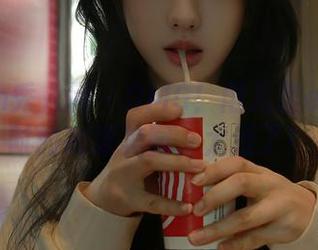 Xiuren秀人网 – OMG！雨儿酱eve运动时的高清美图，太逗了！