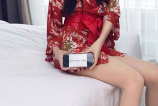 Xiuren秀人网 – 让人心醉的浴缸画面：关于顾楚楚的写真与壁纸