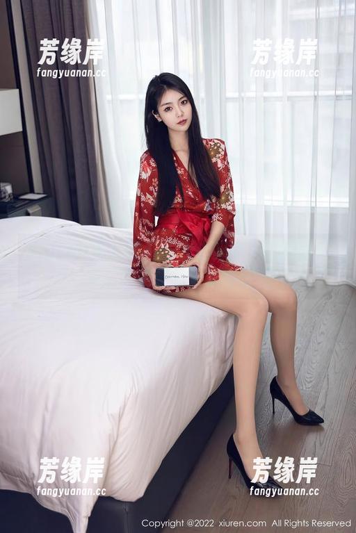 Xiuren秀人网 - 让人心醉的浴缸画面：关于顾楚楚的写真与壁纸