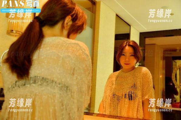 pans-思思 pans - 思思又在玩连体衣,图包和资源全都有,妥妥的“带货女王”。