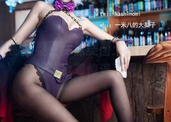 一米八的大梨子网袜美图：纯粹的诱惑，让壁纸也羞愧退下吧！