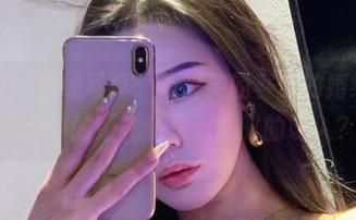 微密圈 – 在线写真：不爱笑的赛琳的婚纱，是我梦中的婚礼还是假期时的误入？