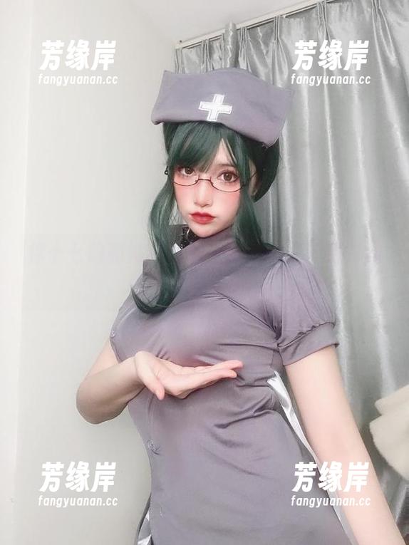 你十七鸽和她的白丝：这一幕，我绝对加壁纸了！