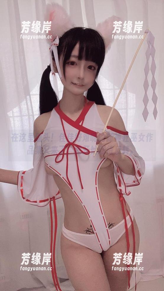 在这里磕头！佳佳好难啊的新神社巫女作品集又来了，我开始期待反转。