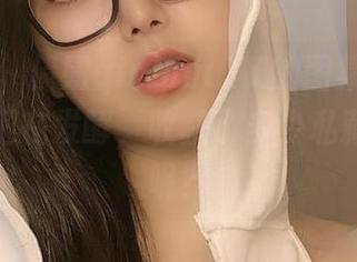 微密圈 – 俏妞qiaoniuTT的图集，少女的浪漫正在发酵，收获了多少私藏的眼光呢？
