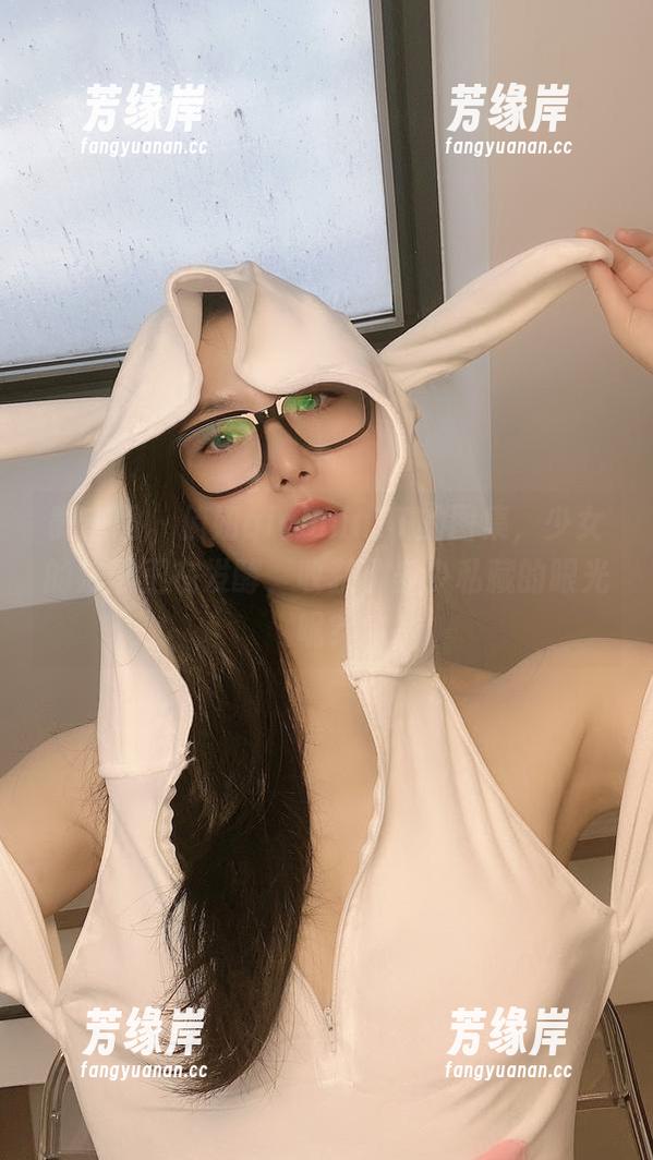 微密圈 - 俏妞qiaoniuTT的图集，少女的浪漫正在发酵，收获了多少私藏的眼光呢？