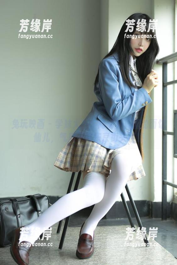 兔玩映画 - 学妹大片：高清写真里的面饼仙儿，气质不输东京街头模特
