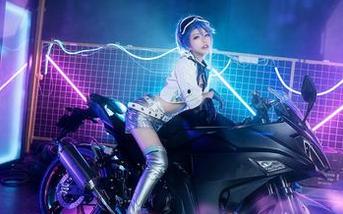 集中注意力，六二二同学的灰丝写真合集不容小觑。