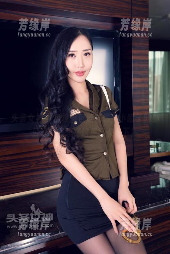 头条女神-小晴子 头条女神 - 免费图包速来领,小晴子的办公室,好想在这里打卡一下!