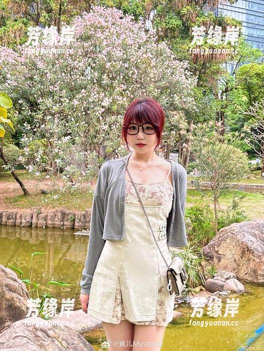 宝儿mysterial 私拍资源在教室里,无意间的宝儿mysterial小风景