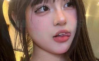 微密圈 – 体操服的魅力，小u优优子的每一帧套图都在讲段子