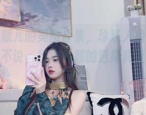小小奶瓶儿的美图合集，珍珠人鱼加长版。不得不说，别出心裁的选择真让人刮目相看。