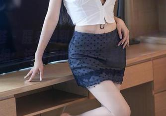 尤蜜荟 – 醒来翻到思淇Sukiii的睡衣图集，心想：这厚厚的更新，是在讲什么呢，居然让我颇有期待！