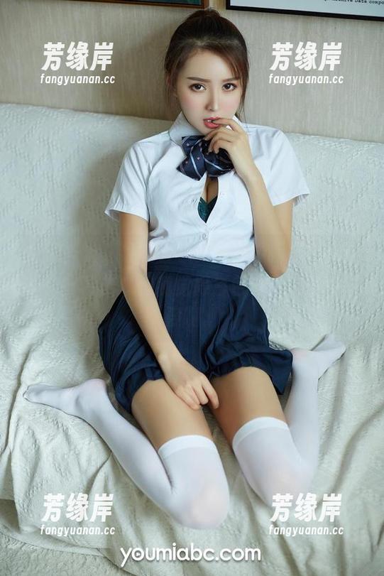 尤蜜荟-易阳 尤蜜荟 - “易阳白色”写真最新发布,这里有些冷酷,但我觉得白色也可以是种态度啊。
