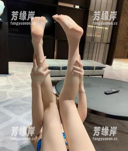 徐莉芝 微密圈 - 徐莉芝携带幽默感上线!她的高清吊带照片能把人逗乐!