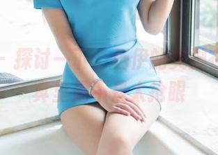 推女郎 – 探讨一下，杨伊的美脚在高清写真里是不是太抢眼