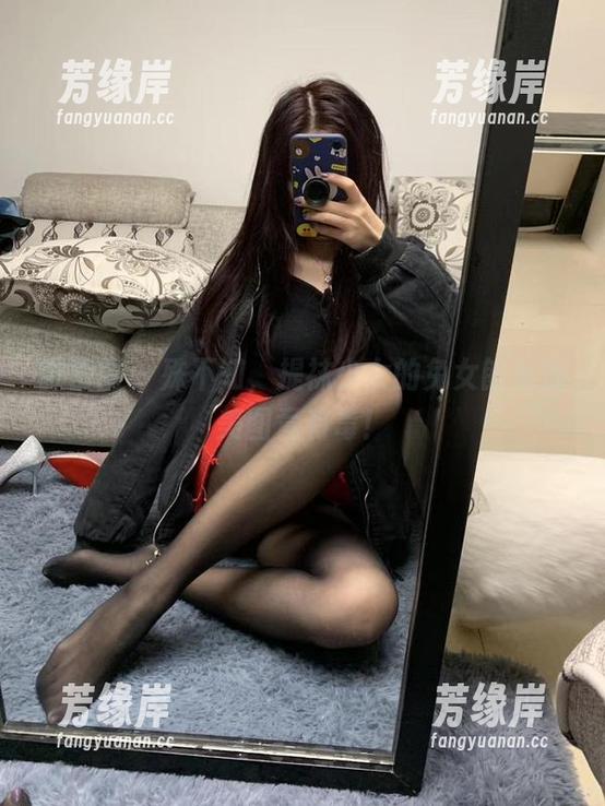 微密圈 - 殊不知，提袜少女的兔女郎私房美图竟有毒！