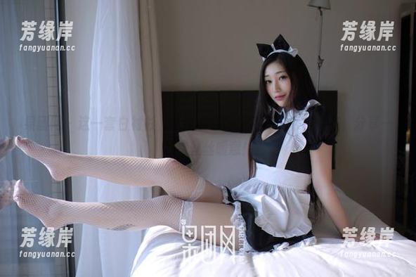 果团网-王语纯 果团网 - 这一套白衬衫,王语纯打破了冬冬的阴霾,来,分享一下这丝丝暖意!