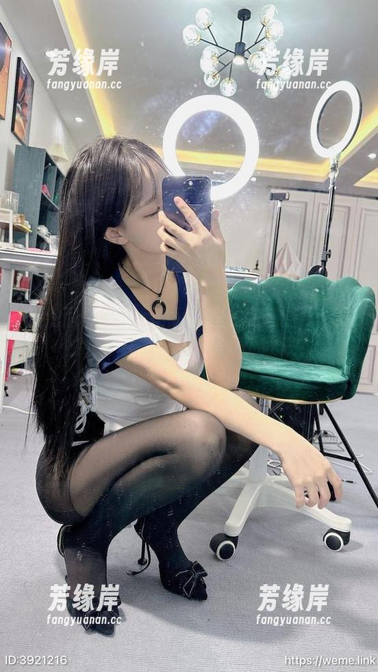 微密圈 - 我居然从网盘里找到汤圆可甜了的连体衣，算不算是意外收获？