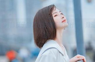 写真分享中，河豚抚子的灰丝好像在诉说什么，难道是灵魂的低语？