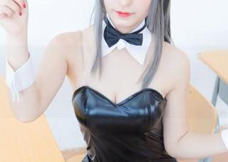 夏日校园，神乐坂真东套图里的祈愿（顺便希望这次作业能抄到）！