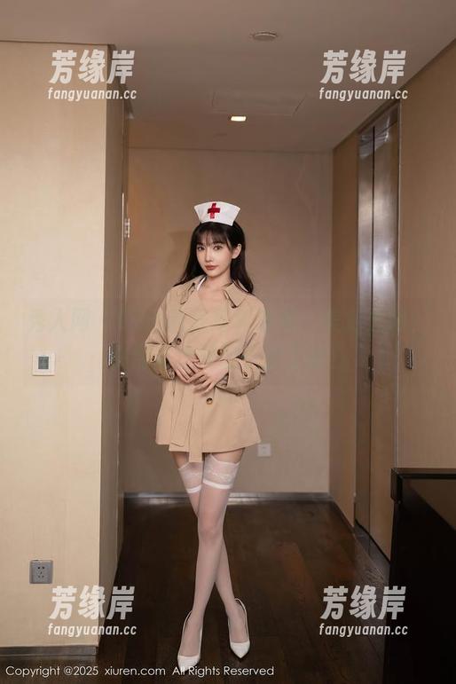 秀人网-tina甜仔 秀人网 - tina甜仔写真专属:美足之旅,快别被这双足子迷了眼!