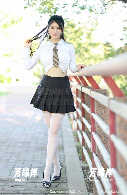秀人网-金纯一 秀人网 - 下载这组制服写真,金纯一来自平行时空的穿越!