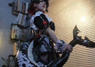 网盘一键下载，绞肉姬化身秘书，真怕掉进她的某个陷阱！